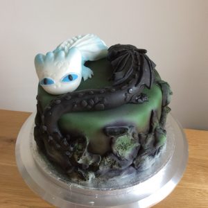 How to train a Dragon cake