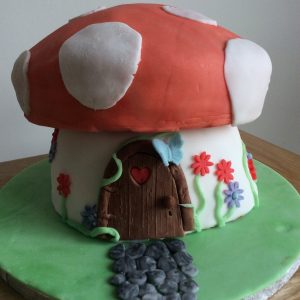 Fairy house cake